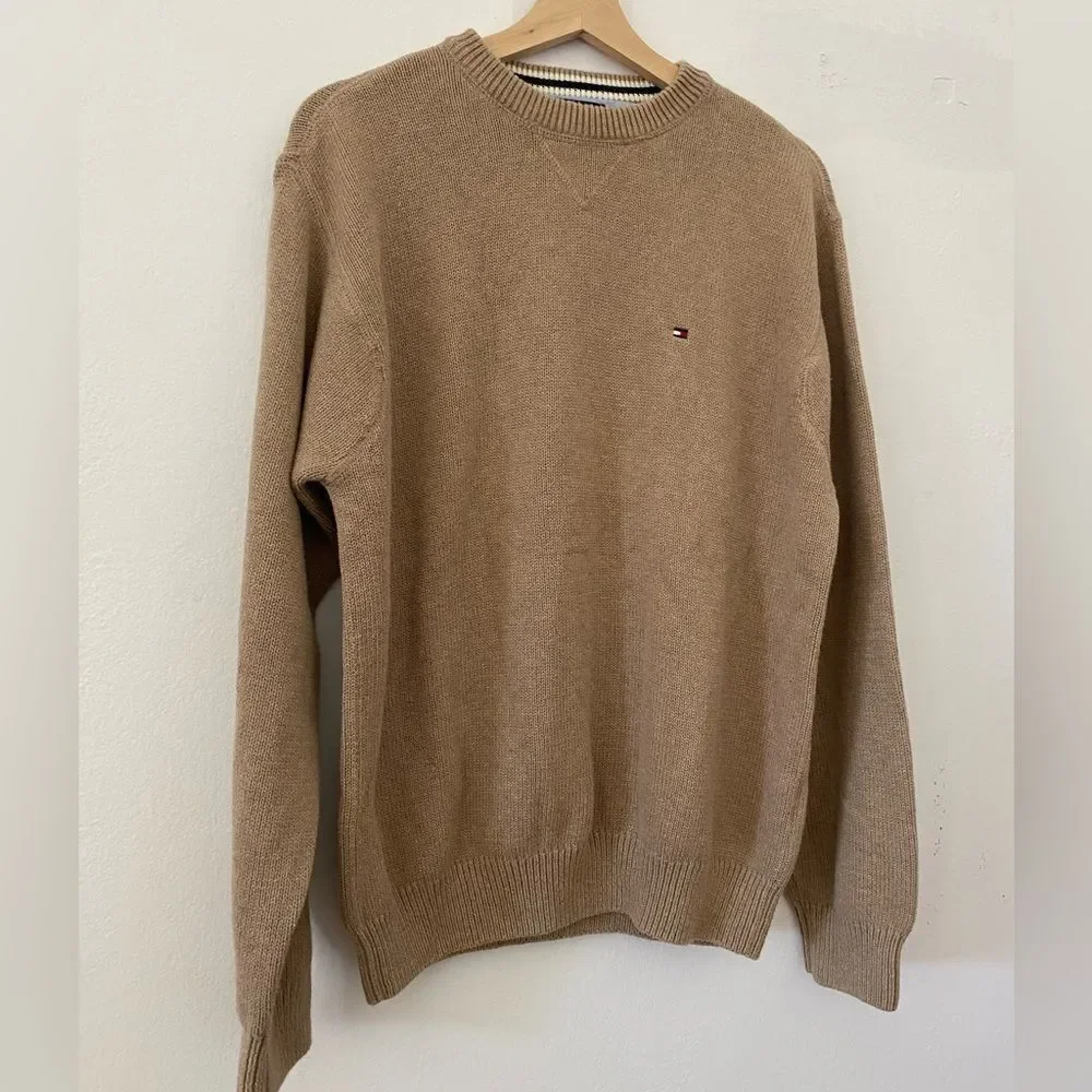 Tommy Hilfiger Y2K Tan knit crewneck Sweater Size Large Preppy Office wear